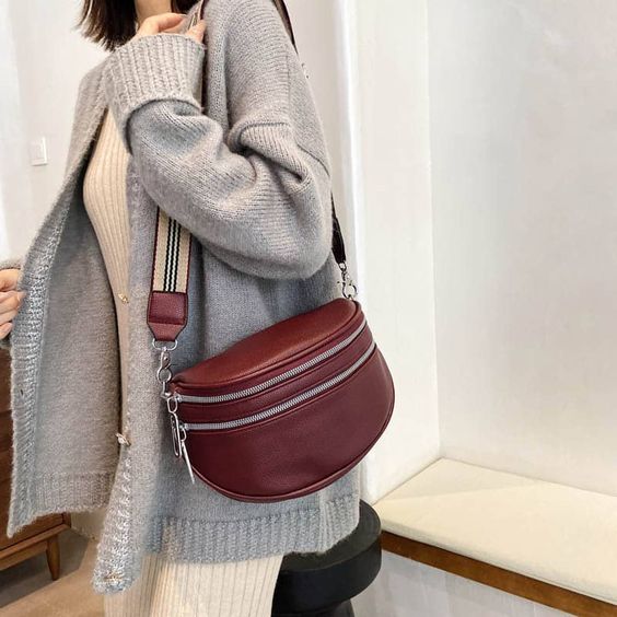RIÑONERA URBAN SALLY CON TRIPLE CREMALLERA