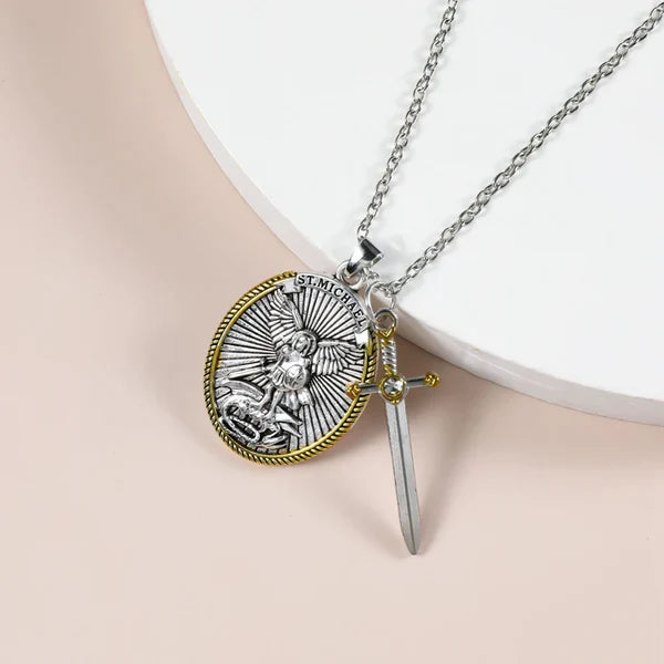 COLLAR Y MEDALLA DE SAN MIGUEL ARCÁNGEL + CAJA DE REGALO